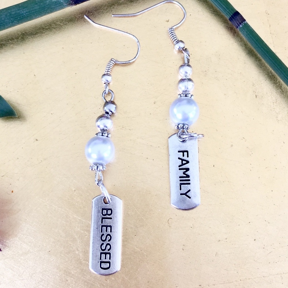 🇺🇸 Silver, BLESSED FAMILY, White Pearl Earrings